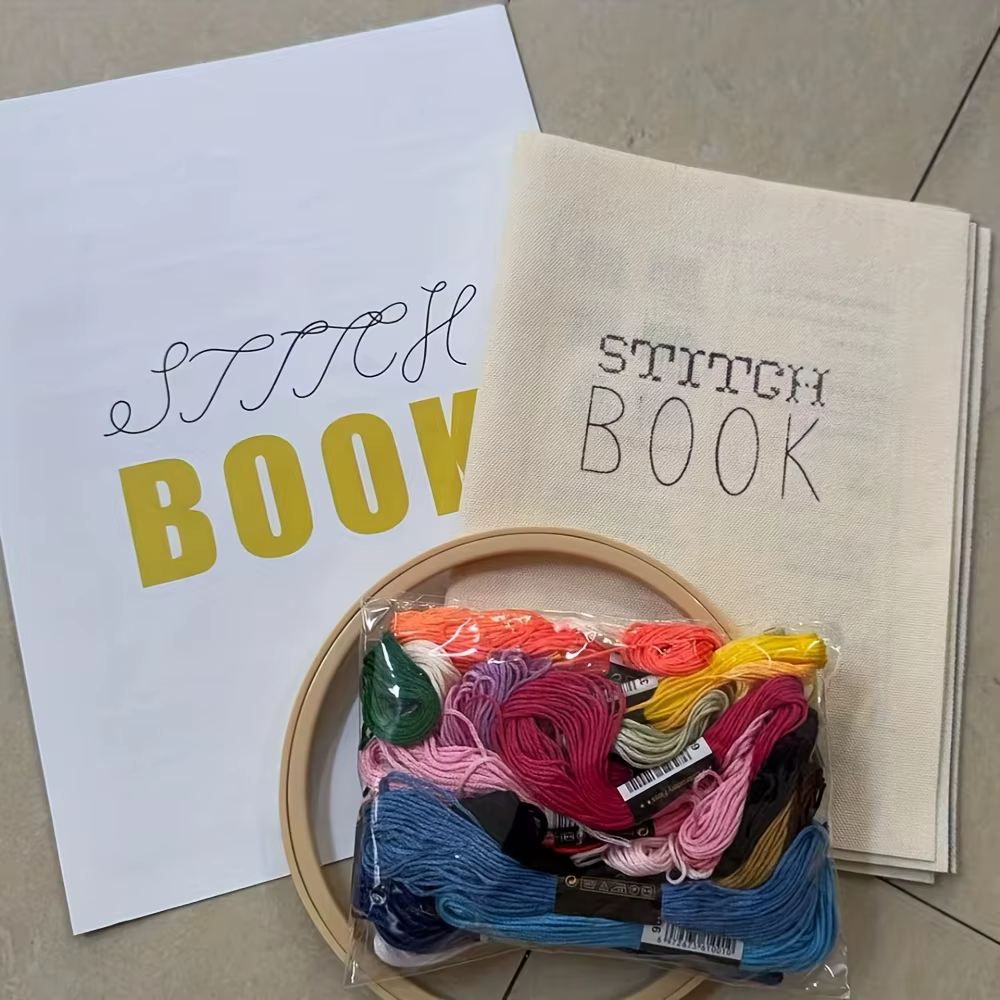 Nouveau kit de couture DIY pour broderie artisanale. Le kit comprend 3 aiguilles, un cadre à broder