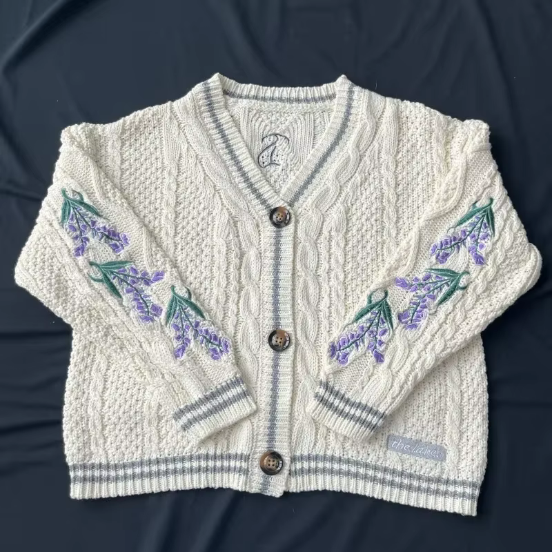 2025 lacs Cardigan femmes automne hiver glycine fleurs Beige Cardigans femme violet broderie tricoté