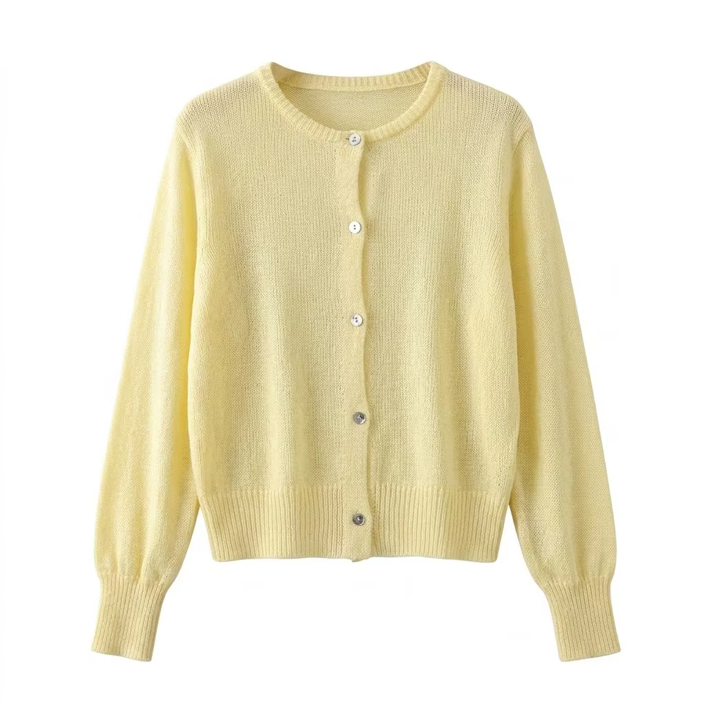 Un cardigan élégant, ample et léger à col rond, idéal pour le printemps et l'automne – parfait pour