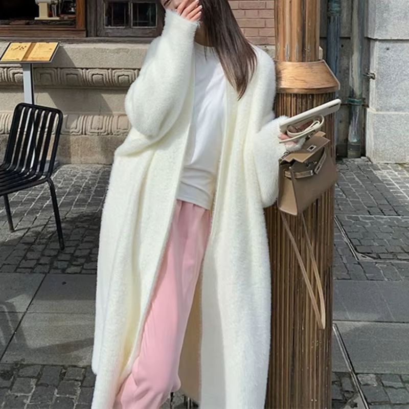 Cardigan Long blanc pour femmes, vêtements d'hiver tricotés, moelleux, manches longues, pull en cach