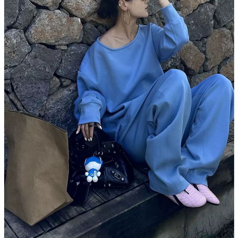 Ensemble deux pièces décontracté pour femme : pull rétro à épaules asymétriques et pantalon, collect