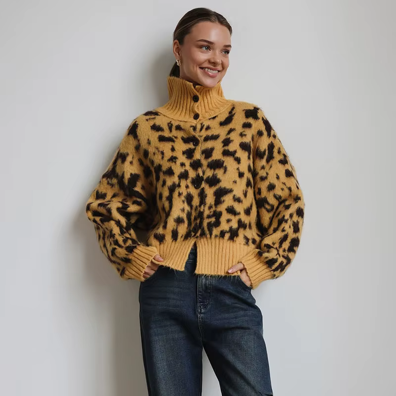 Cardigan court en tricot imprimé léopard jaune pour femme, col roulé, boutons sur le devant, manches