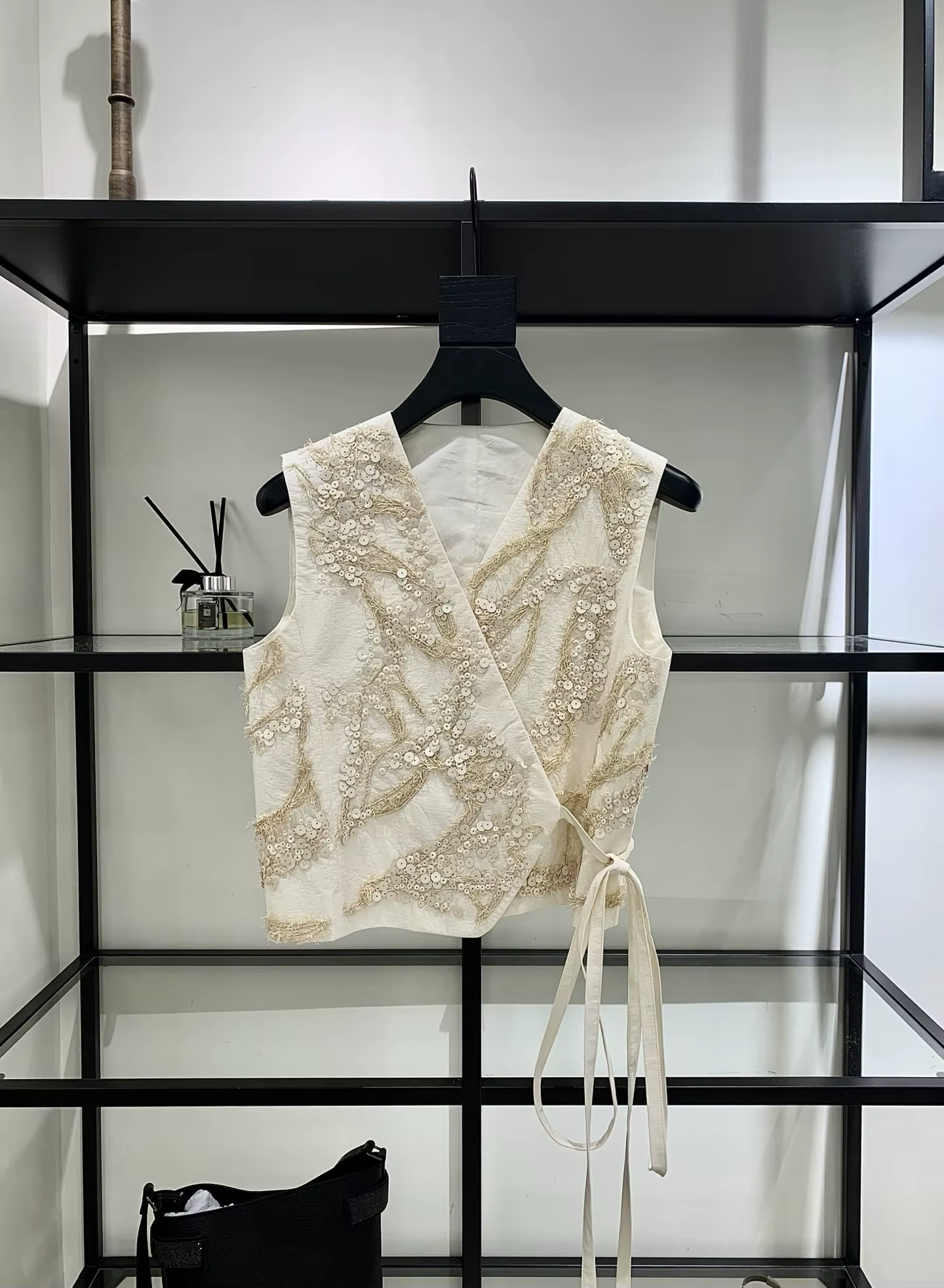 Gilet d'été sans manches pour femme avec broderie et paillettes