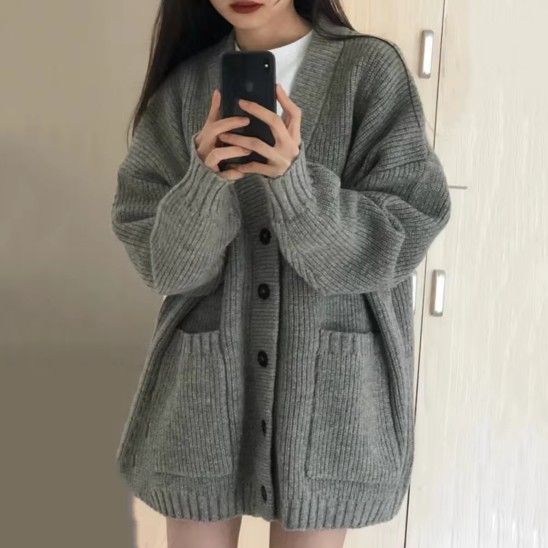 Cardigan en tricot doux et cireux gris pour femme, style rétro décontracté pour le début de l'automn