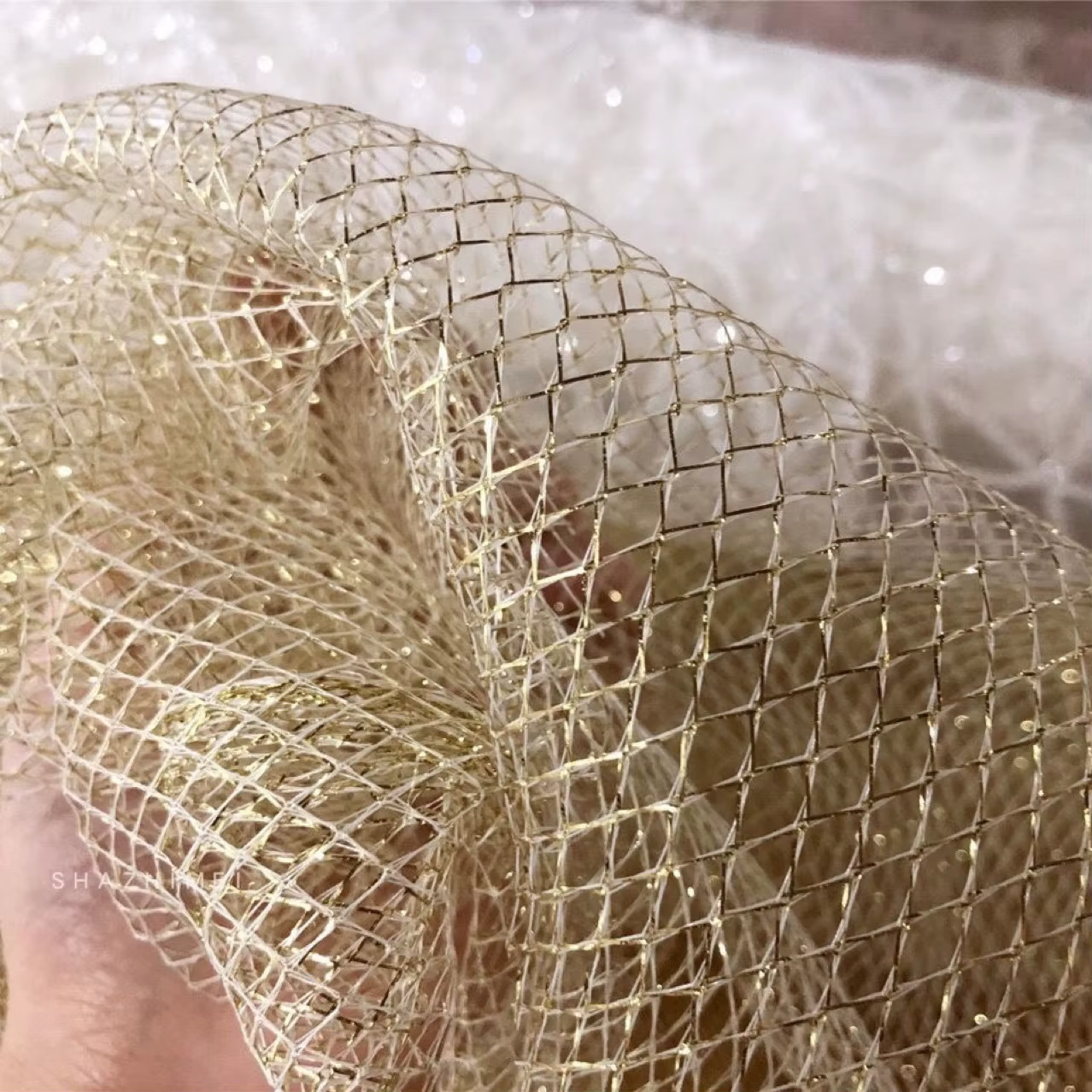 Demi-cour Tulle dur maille tissu Transparent Plaid filet tissu or argent vêtements maille tissu bricolage couture