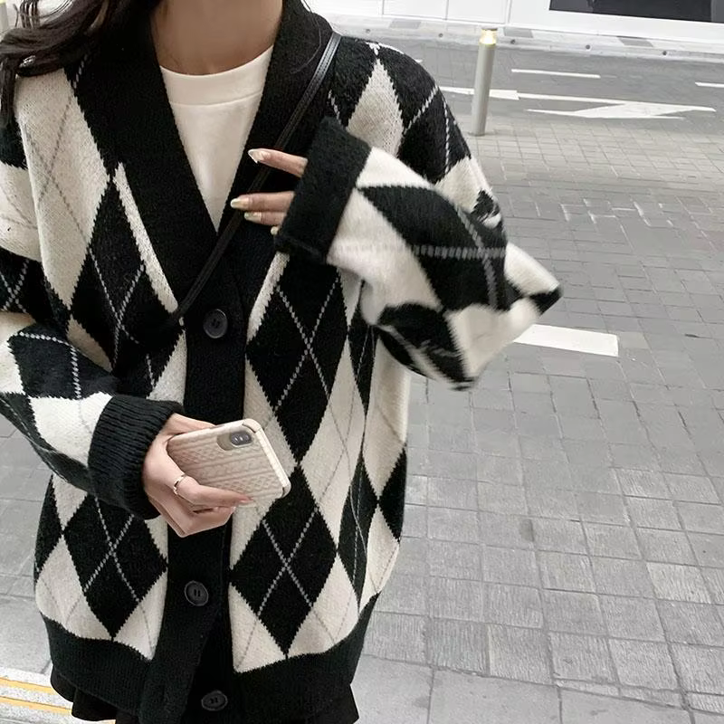 Cardigan à col en V pour femmes, mode coréenne, nouveautés tendance à manches longues, léger, tendance, pull tricoté ample, 2025
