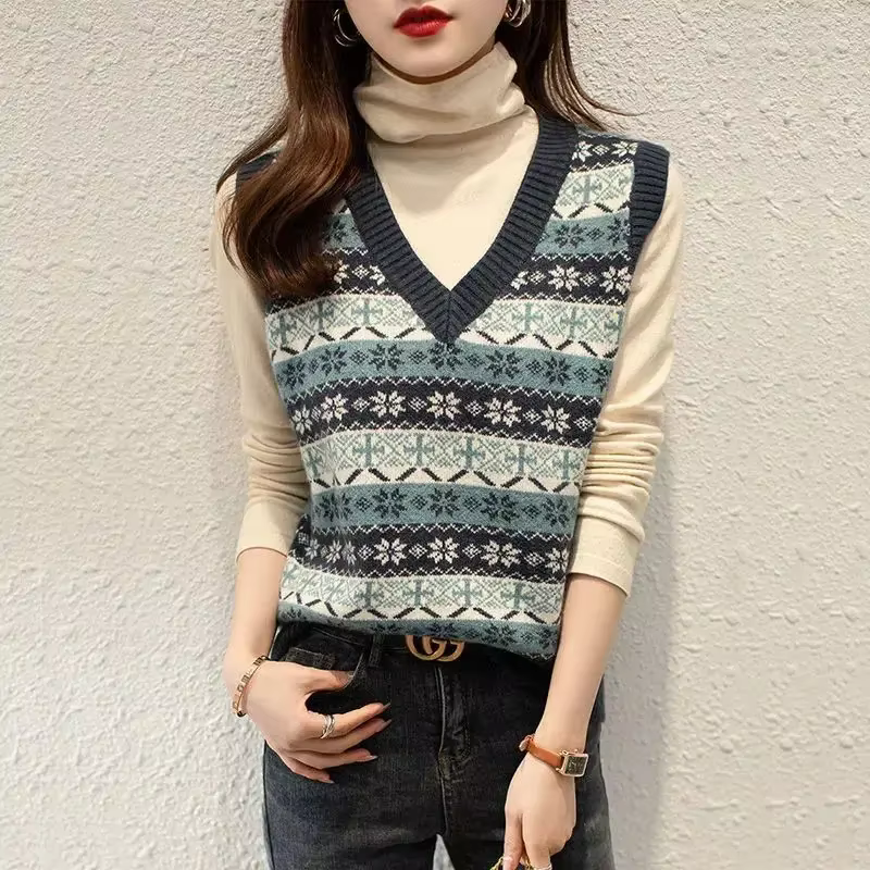 Pull en Tricot Rayé à Col en V pour Femme