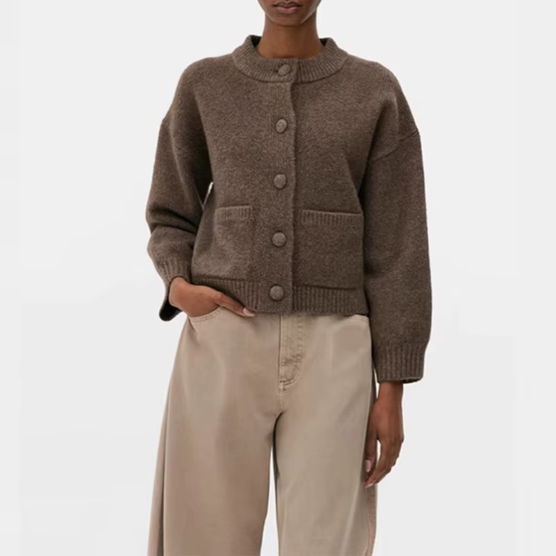 Cardigan tricoté pour femmes