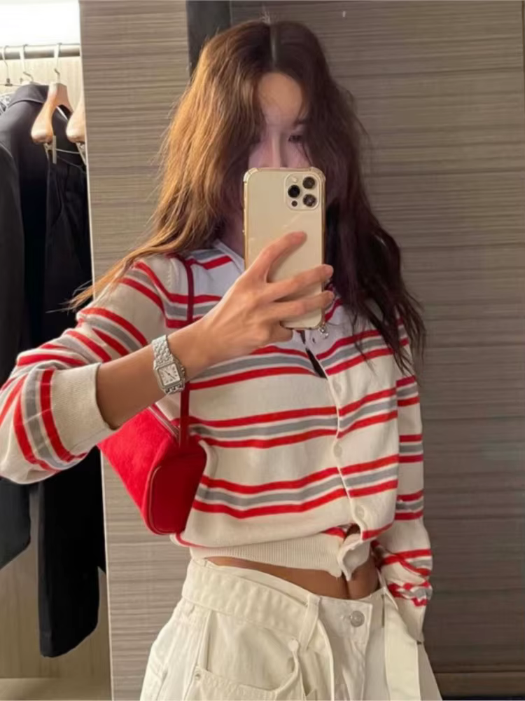 Cardigan tricoté à rayures classiques pour femmes