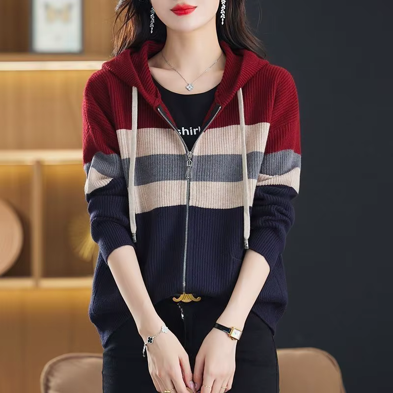 Cardigan rayé à capuche pour femmes