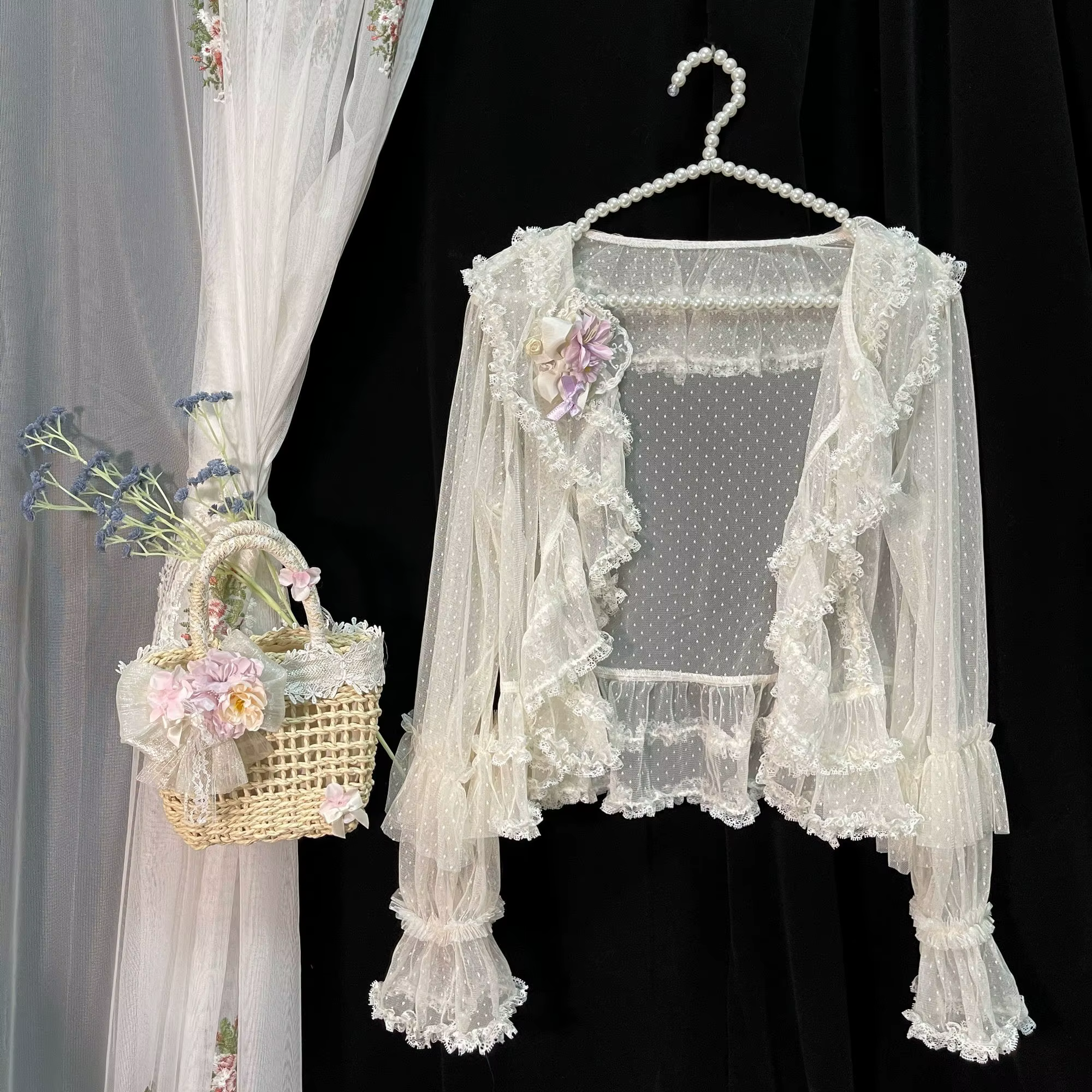 Automne Lolita doux mignon blanc Cardigan chemise femmes décontracté à manches longues couverture en dentelle mince Kawaii filles Blouse Shaw