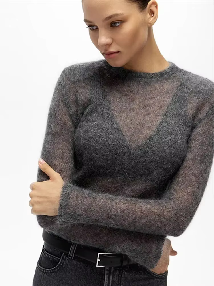 Pull tricoté à manches longues et col ras du cou pour femme