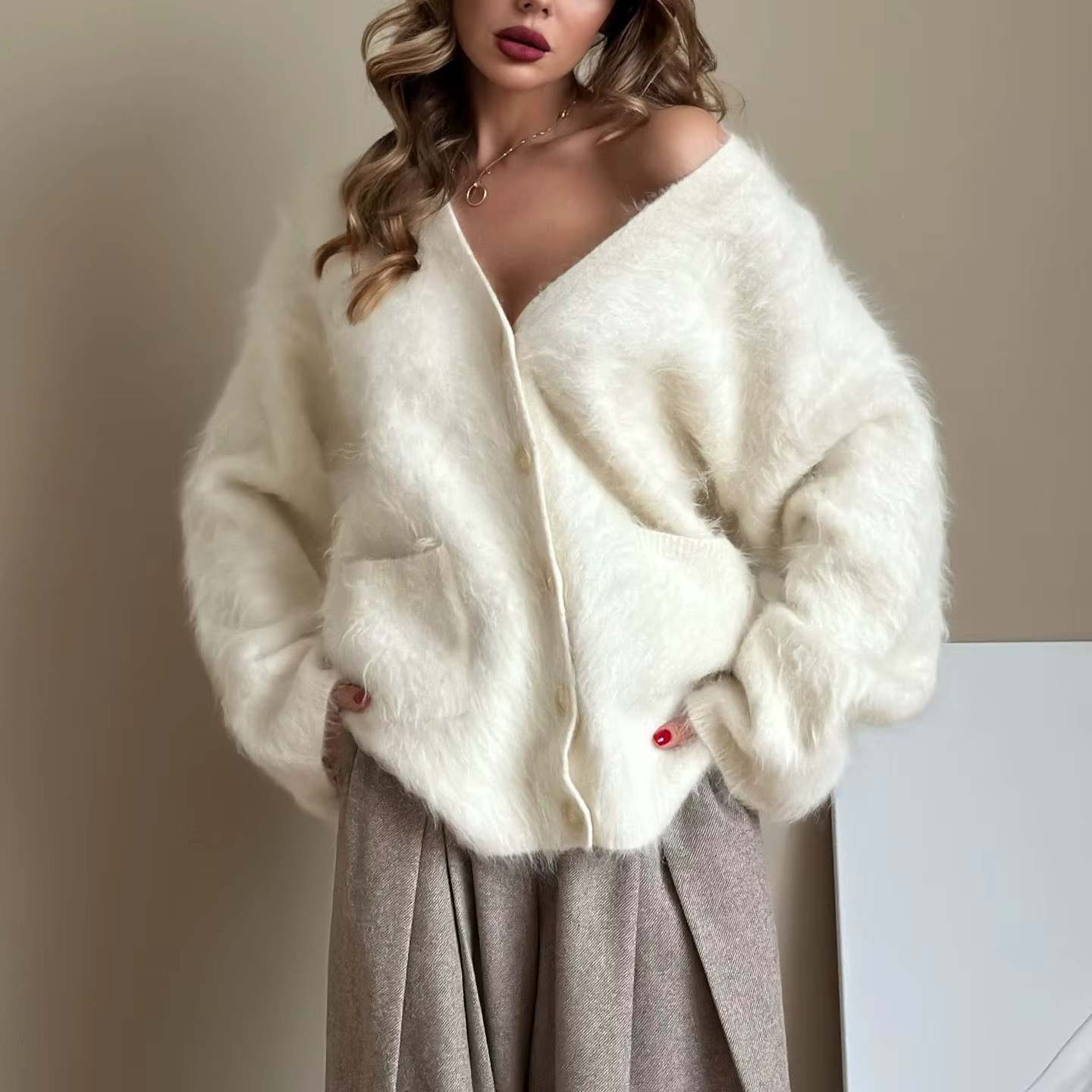 Cardigan à col 2025V, pull tricoté hippocampe multi-boutons pour femme