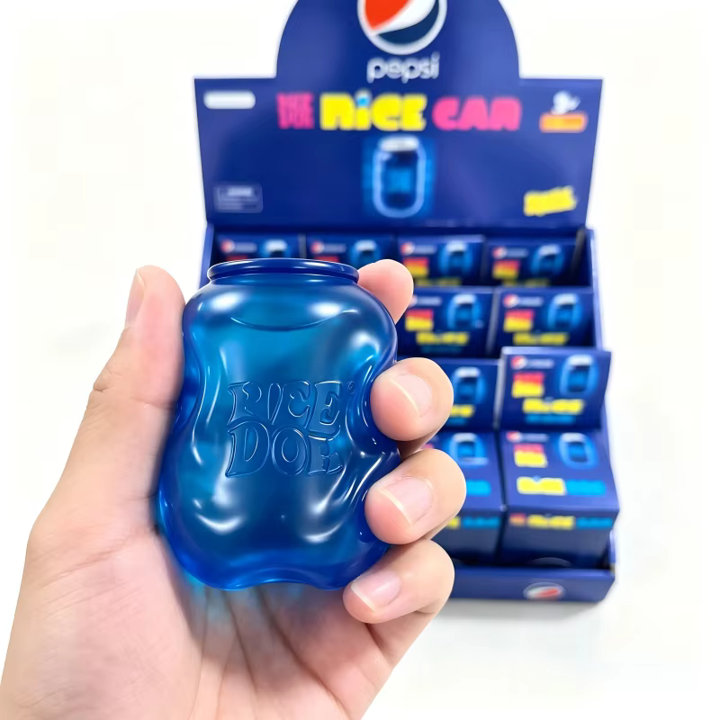 Nouveaux jouets à presser en forme de canette de cola, anti-stress, rebondissants, pour décoration de bureau et présentation quotidienne