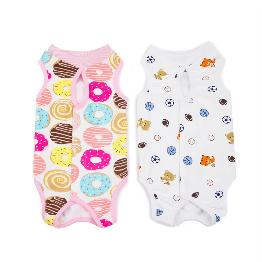 Gilet de récupération pour chat – Combinaison de protection et post-chirurgie confortable, tissu tricoté anti-léchage, fermeture à bouton facile pour les petites races