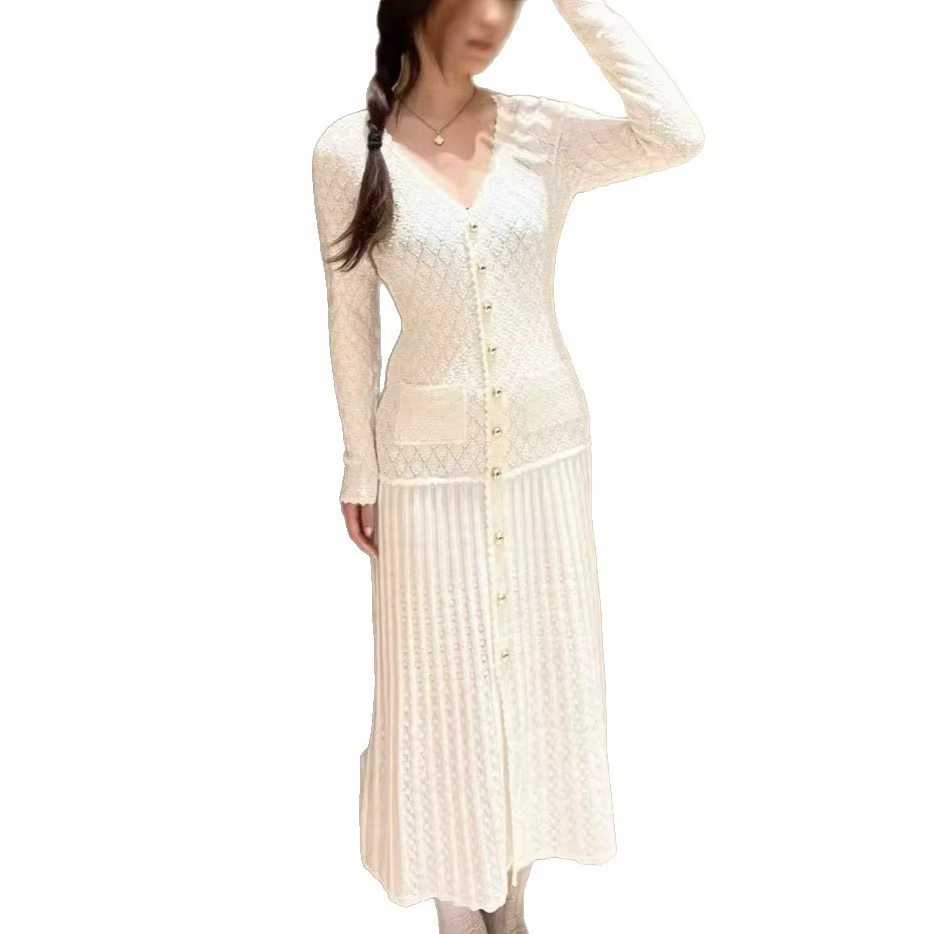 Robe élégante en tricot à col en V ajouré pour femme