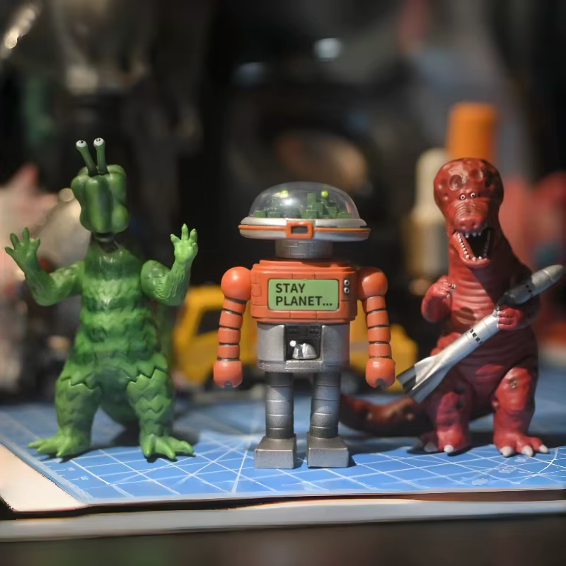En stock Kenelephant Tokyo Kaiju Universe Vol.2 Figurine miniature Modèle de collection Décoration de bureau Jouet de collection Cadeau