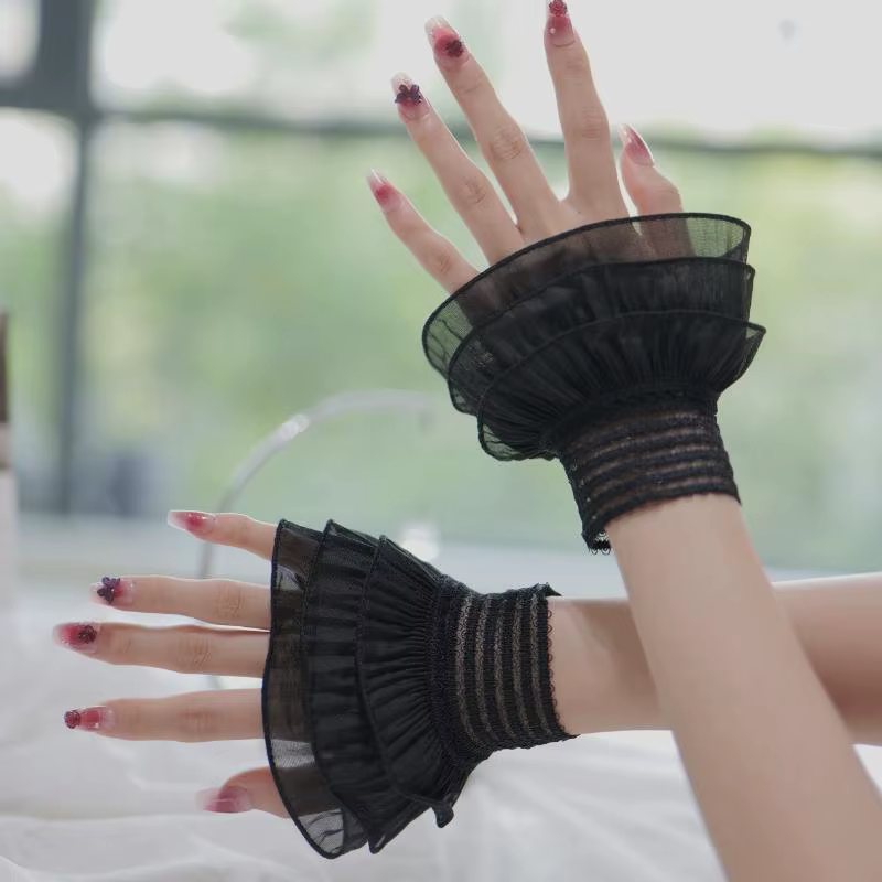 ☞ Manchettes décoratives pour femme en dentelle florale au crochet ajourée, brodées, à volants et à revers, élastiques, pour le poignet