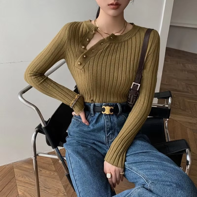 Pull vintage revisité pour femmes, chandail mince en coton acétate polyester, style bureau dame, automne hiver, longueur ample, détails bouton, couleurs variées, pour les occasions spéciales