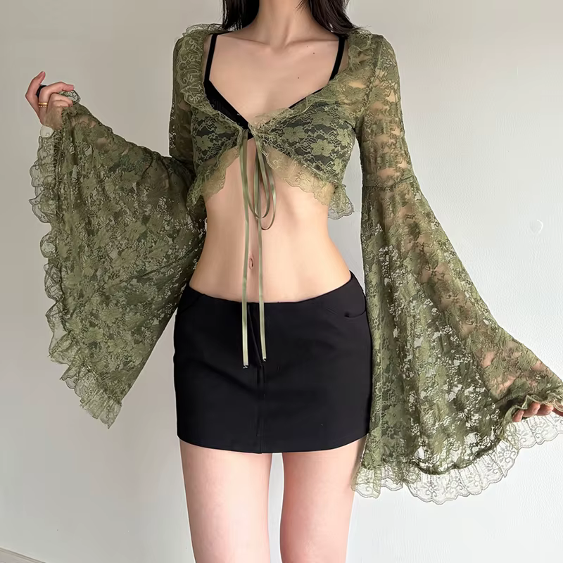 Cardigan vert en dentelle à nouer pour femme
