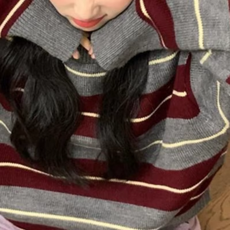 Cette année, le pull rétro ample rayé au look paresseux et haut de gamme pour femme