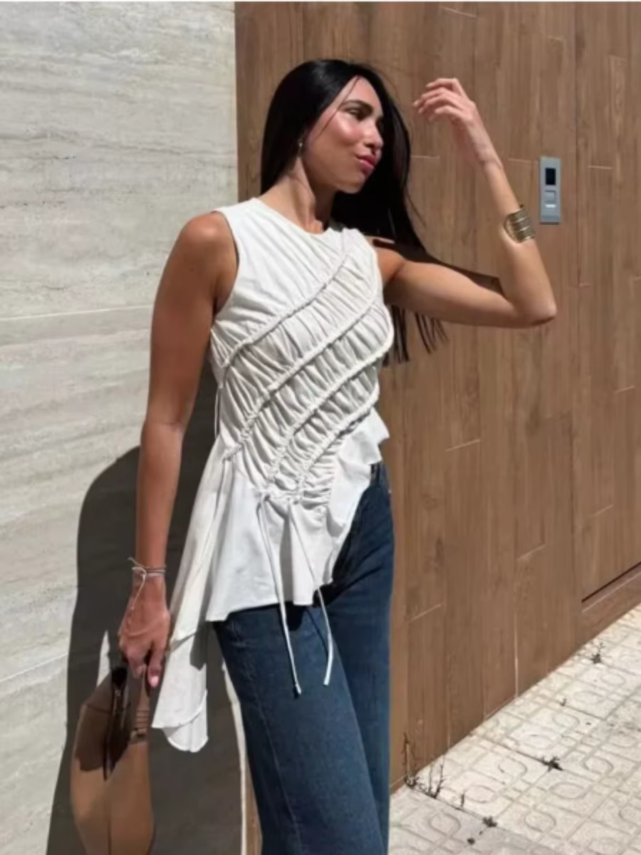 Gilet plissé asymétrique sans manches