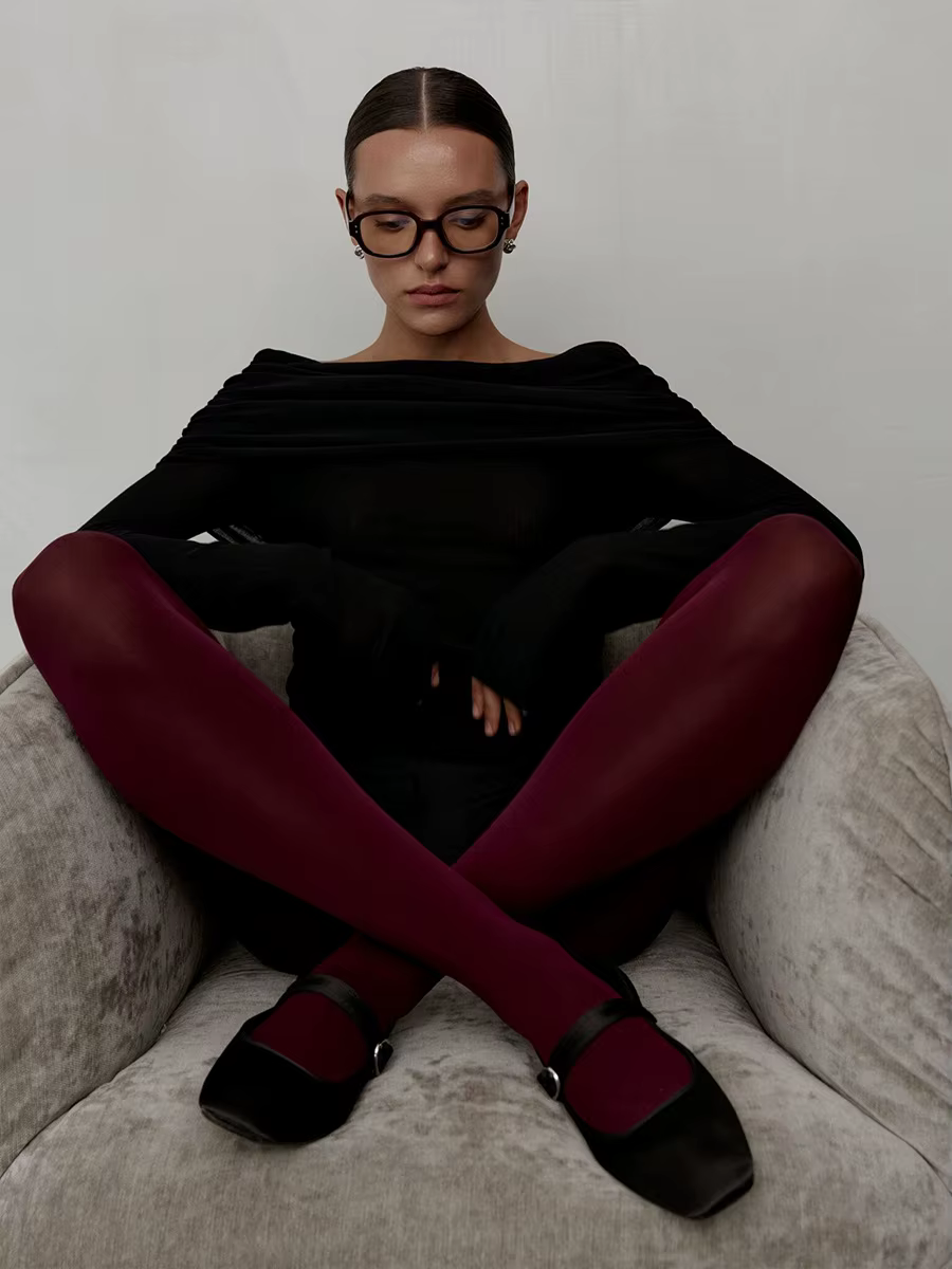 Pull tricoté à épaules dénudées pour femme