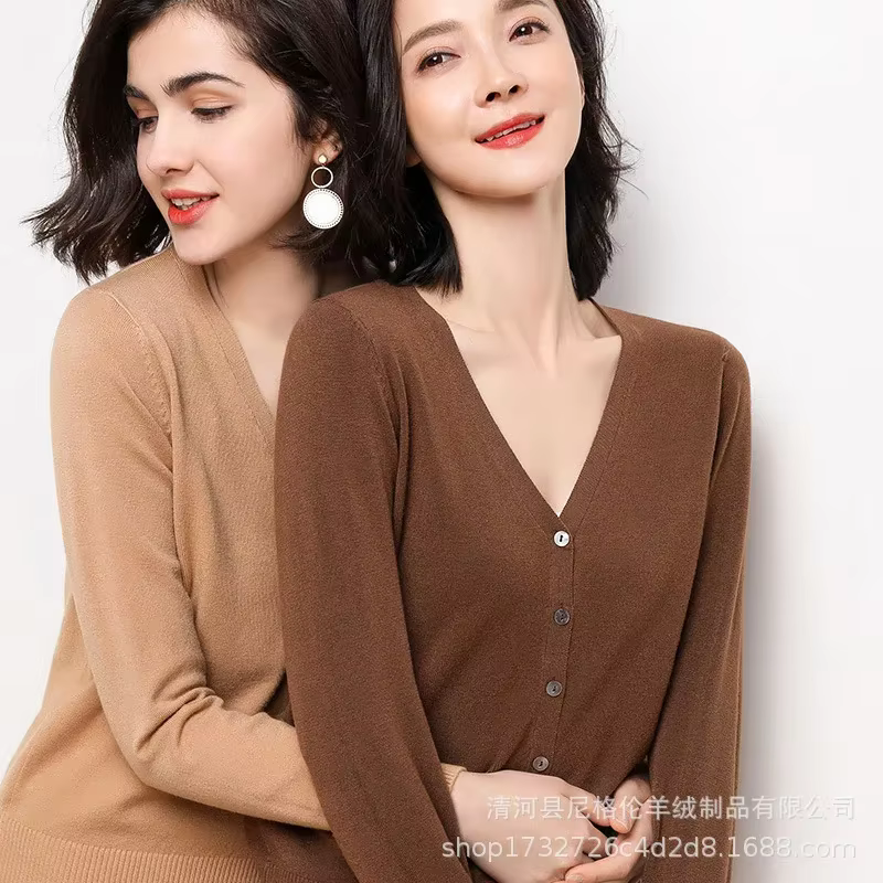 Cardigan femme tricoté en acrylique 95%, col en V, coupe régulière, polyester, hiver, automne 2024, kakis, gris clair, lavande, orange, bleu ciel, bleu royal