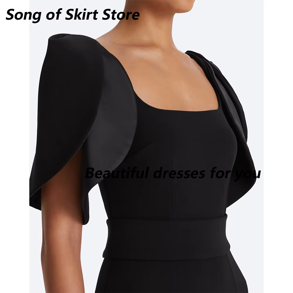 Robe de soirée noire moderne personnalisée, col carré, manches courtes, en jersey, longueur ras du sol, coupe droite, robe de bal avec fente au dos, robes de fête