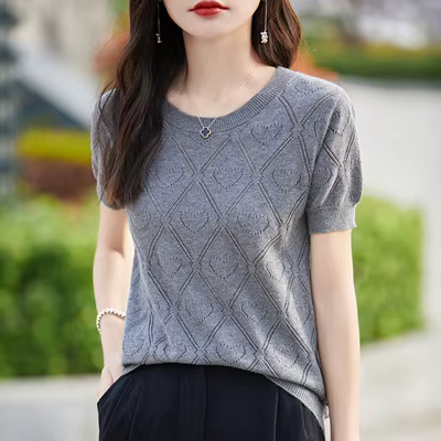Pull à manches courtes et col rond pour femme