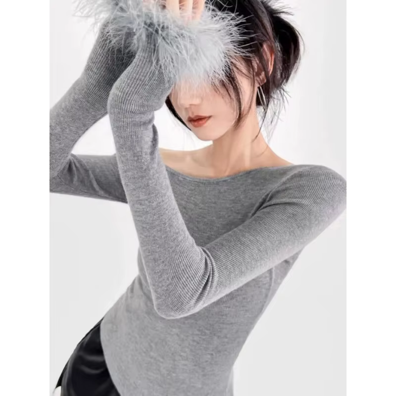 T-shirt à manches longues et col asymétrique pour femme