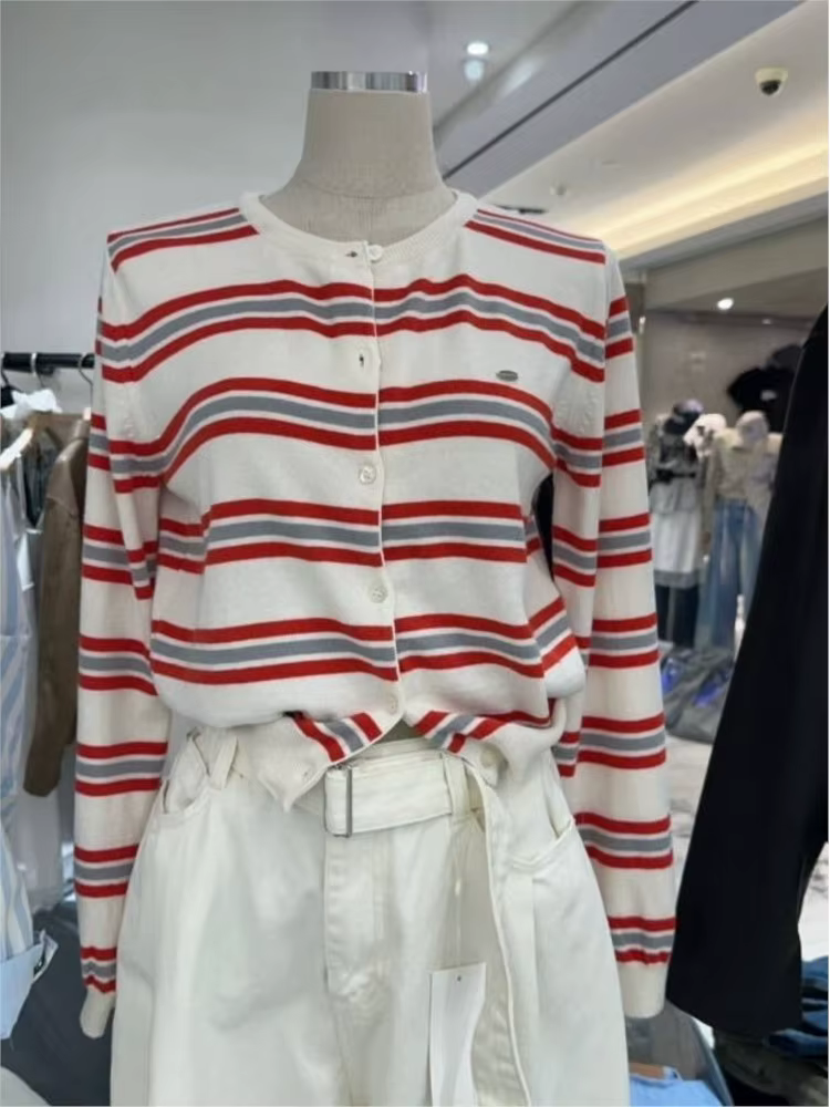Cardigan tricoté à rayures classiques pour femmes