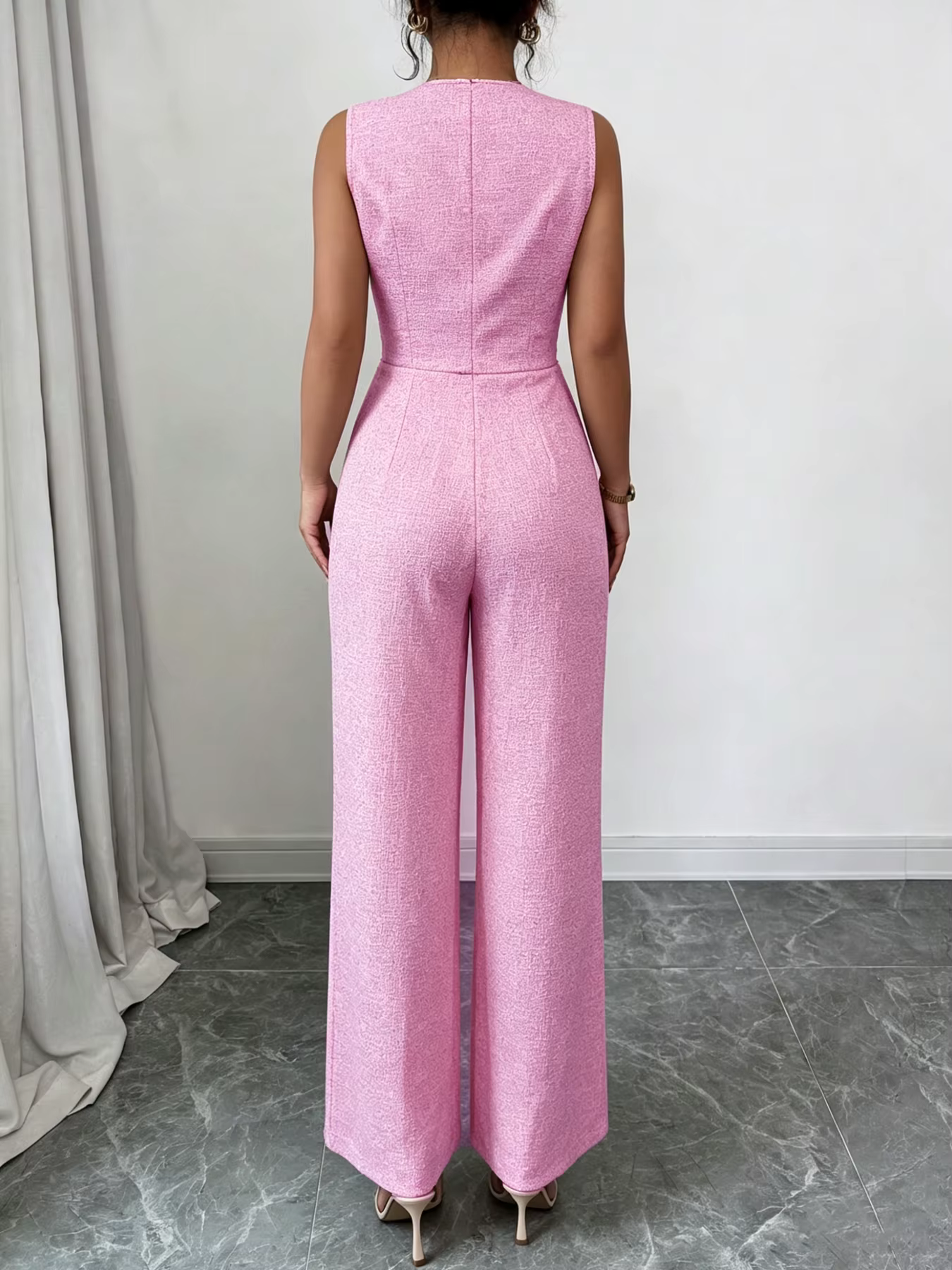 Ensemble chic pour femme : gilet rose sans manches à col en V boutonné et pantalon large taille haute en tweed – Idéal