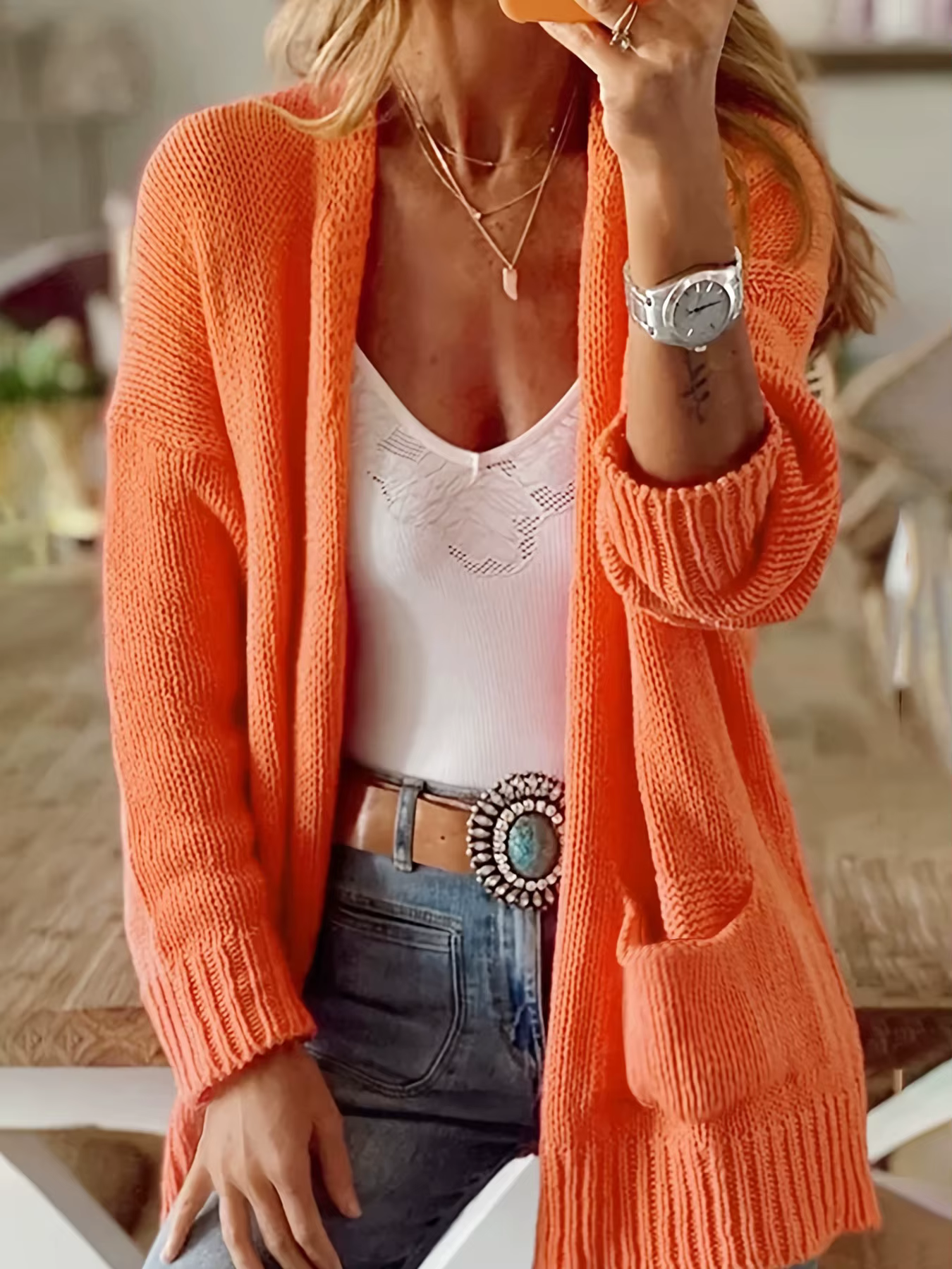 Veste pull mi-longue épaisse et chaude pour femme design orange et rouge high street automne hiver 2025 à offrir pour diverses occasions