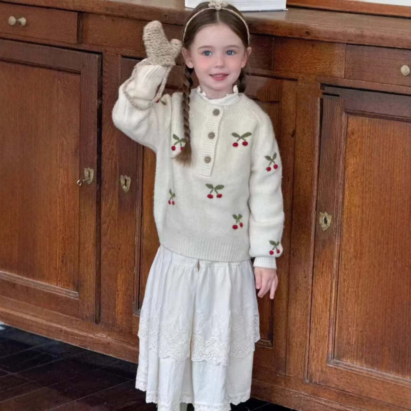 Pull pour enfants, col rond, broderie cerise, haut en tricot pour bébé, nouvelle collection hiver 2025