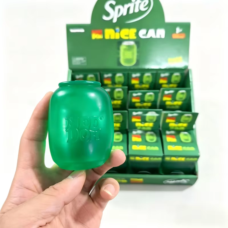 Nouveaux jouets à presser en forme de canette de cola, anti-stress, rebondissants, pour décoration de bureau et présentation quotidienne