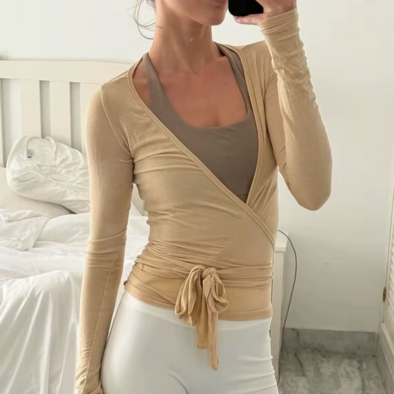 T-shirt de yoga à manches longues pour femmes, haut court, col en V profond, coupe couvertes, décontracté, rond, froncé, devant droit, entraînement, sexy