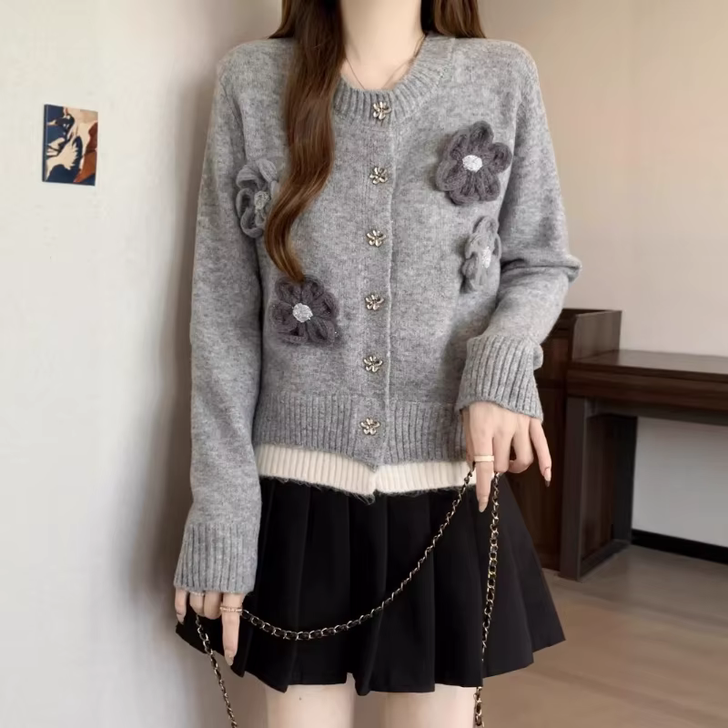 Cardigan tricoté gris pour femme