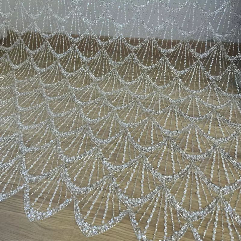 Tissu en dentelle douce brodée pour robe de mariée, maille à paillettes perlées, vêtements de créateurs faits à la main, matériel de couture bricolage, gril