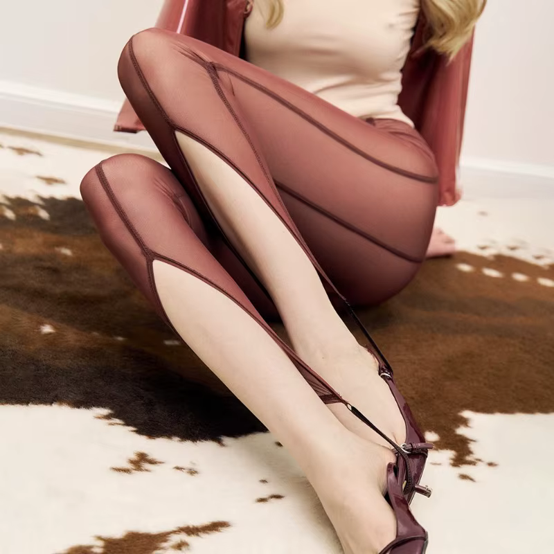 Nouveau style Leggings femme en maille à effet de perspective, couleur unie, lignes verticales ajustées, polyvalents, élastiques, avec étrier