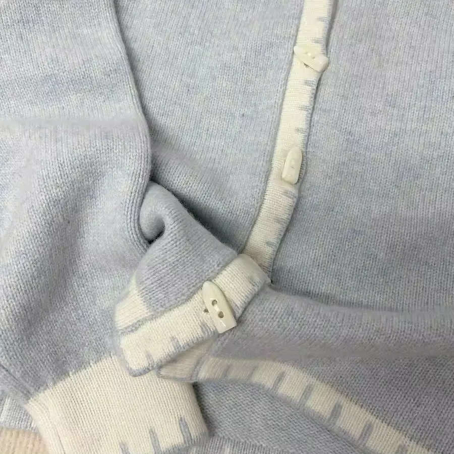Pull en Corne à Col Beurre pour Femme