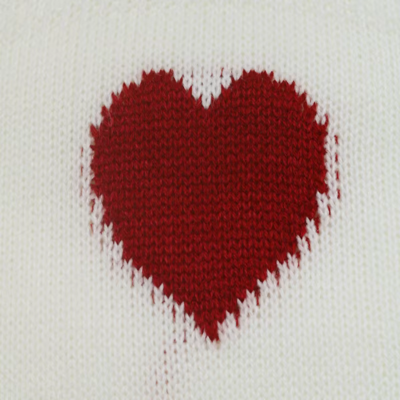 Pull en tricot à motif cœur