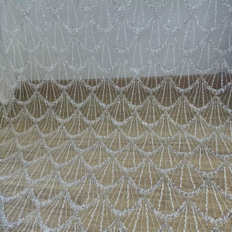 Tissu en dentelle douce brodée pour robe de mariée, maille à paillettes perlées, vêtements de créateurs faits à la main, matériel de couture bricolage, gril