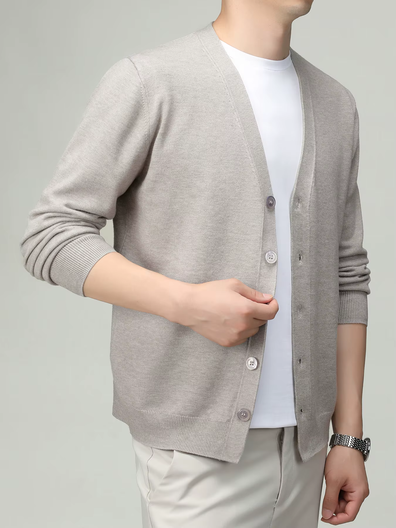 Cardigan Classique Tricoté pour Homme – Printemps/Automne – Couleur Unie avec Boutons – Idéal pour Tenues Décontractées ou Professionnelles – Haut Élégant