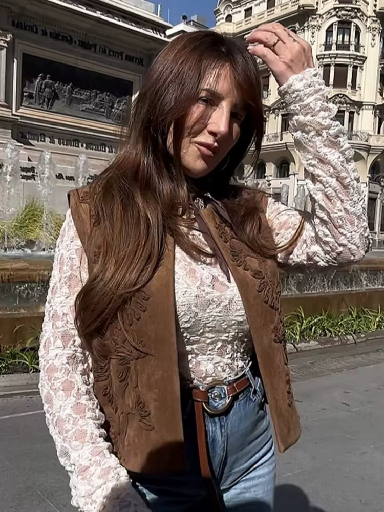 Été élégant femmes col rond broderie Design Vintage gilet haut femme solide sans manches décontracté Style de rue
