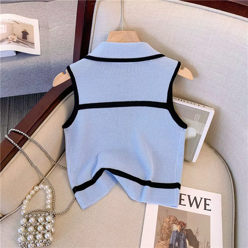 Débardeur tricoté court sans manches à col polo et boutons dorés pour femme et adolescente