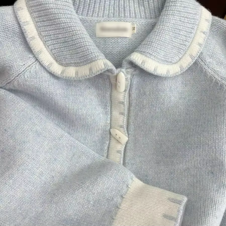 Pull en Corne à Col Beurre pour Femme