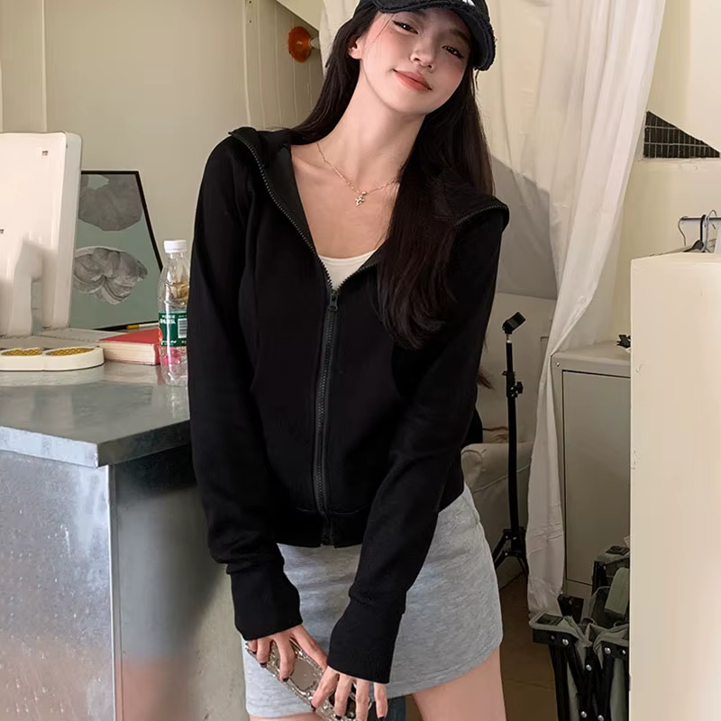 Sweat-shirt à capuche gris avec fermeture éclair pour femme