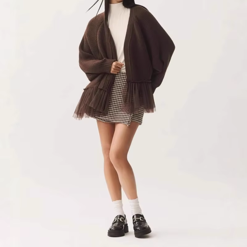 Pull tricoté en maille à volants d'automne en 2025 Cardigan à manches longues doux et frais pour femmes