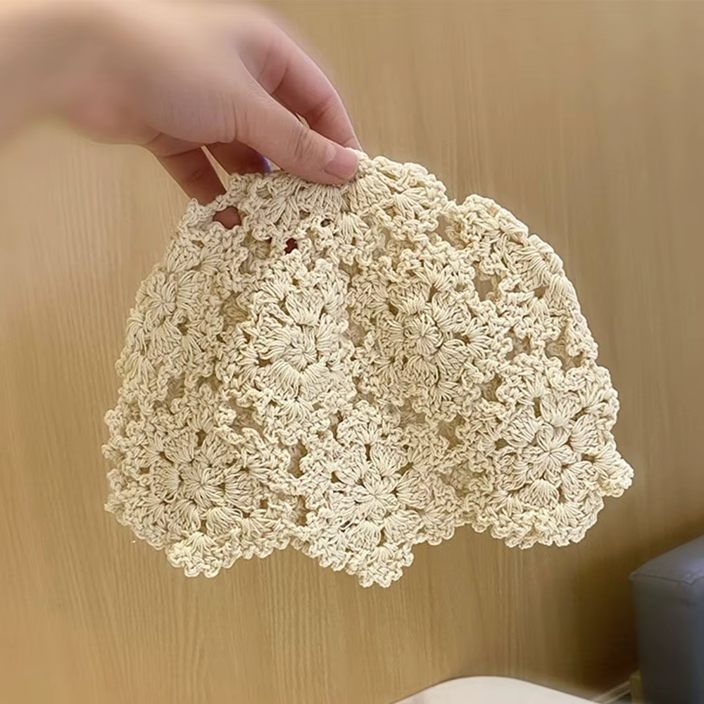 Béret en dentelle respirante pour femme
